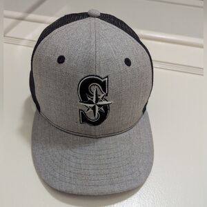 Seattle Mariners Heather Gray And Black Logo Snapback